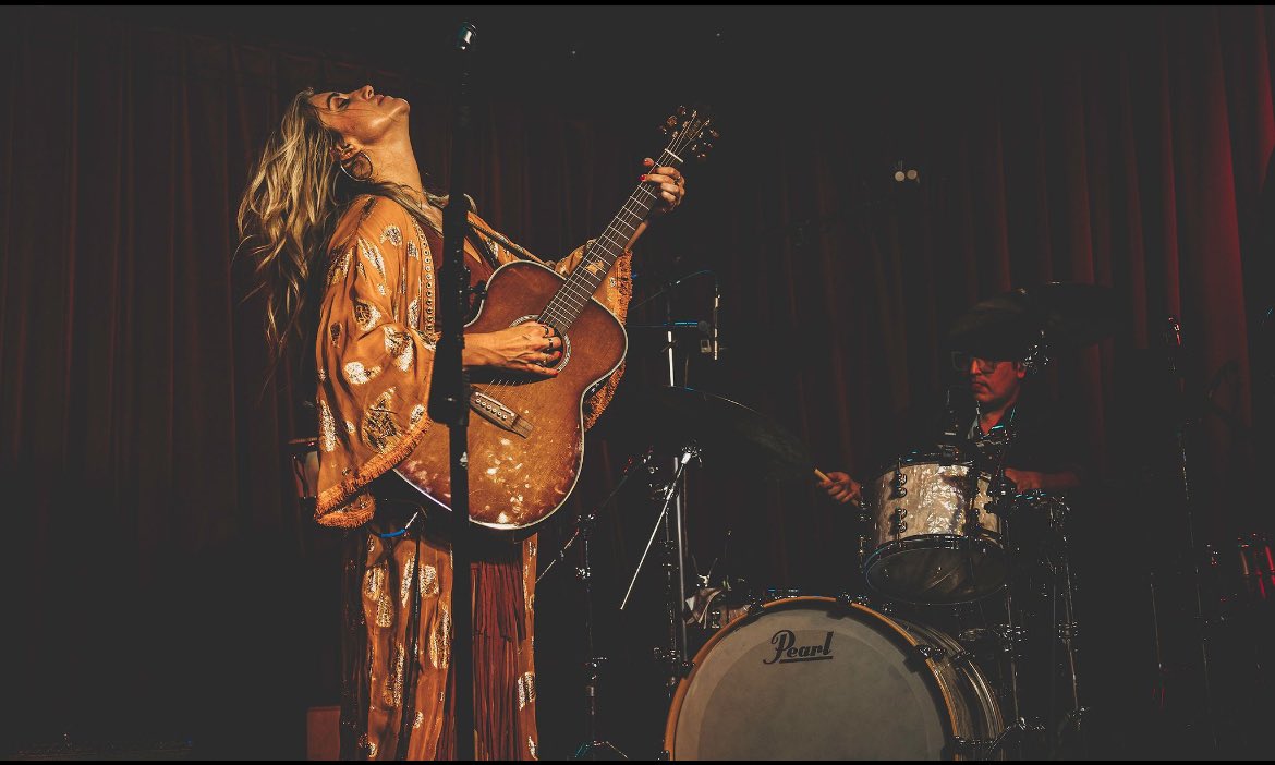 MorganMylesLIVE's tweet photo. Wow what another whirlwind week in LA lol, sorry I was so slammed I didn’t even have the energy to post! We recorded &amp;  filmed a live concert at #ApogeeStudio in LA… alot of work went into it from so many &amp; I can’t thank you enough! Can’t wait for yall to hear it! Coming soon! https://t.co/nVTIlaRoCp