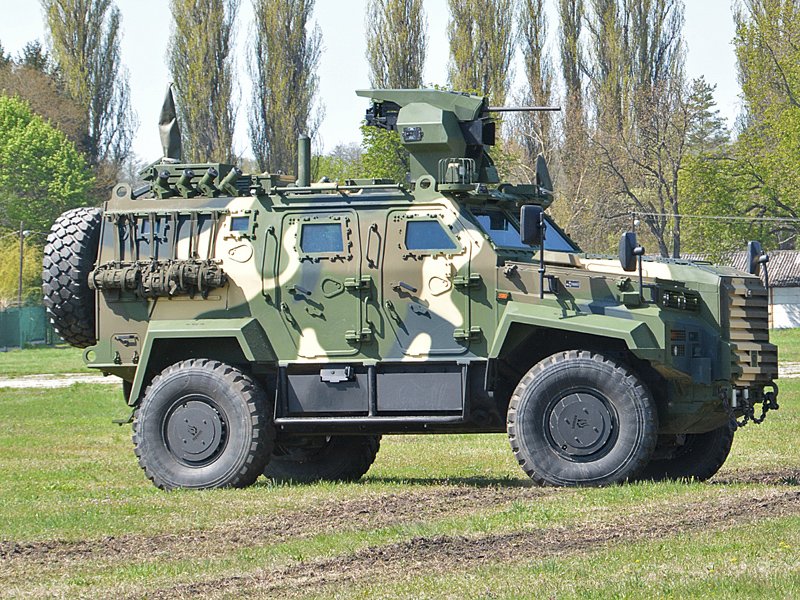 TurkishCentury's tweet photo. 🪖 #Nurol's legendary mine resistant armored vehicle #EjderYalcin is preparing for licensed mass production in #Hungary under the localized name "#Gidrán" #MRAP. Hungarian Army will receive over 300 #Gidran vehicles. #Ejder #Yalcin #MRAP #APC #IFV 🇹🇷🇭🇺 https://t.co/fZlY4gffjq