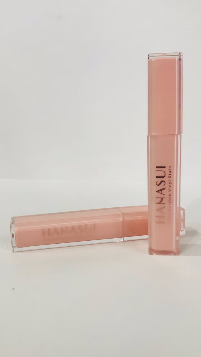 MZakiah's tweet photo. Secinta itu sama Hanasui Glazedorable Vinyl Lip Stain! Warnanya cantik, ringan banget, transferproof, ga bikin bibir kering &amp; finishnya plumpy glazed lips yg bikin bibir kelihatan sehat! Gampang jg di bersihinnya! Apalagi ini LOKAL punya &amp; harganya cuma 30rban aja! Love it￼￼💋 https://t.co/BqxVr2PhWd