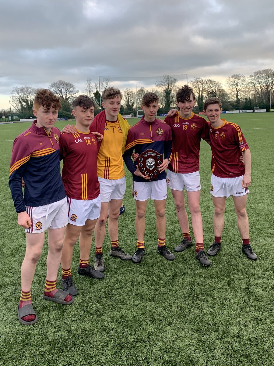 plunketts_ie's tweet photo. Two weeks in a row for the u16 boys. Today they scored 4 great goals to beat @OfficialSylsGAA in the U16A🛡️Shield final. It was a great game and players, coaches and parents were delighted to get the win. Fitting sign off to u16!! Thanks to the u15’s again for their support. 👏👏 https://t.co/Lhp2ovRgLr