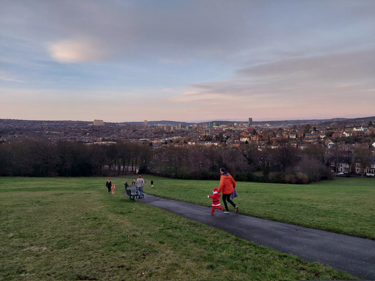 FriendsofMBS's tweet photo. Some fantastic little Santas ran a lap of Meersbrook Park this afternoon to raise money for the playground fund. That's a long way on little legs! Well done everyone!
Aviva is matching donations in our Crowdfunder up until Christmas Eve!
https://t.co/ALAiGbTRzB https://t.co/tBj5HgMkFq