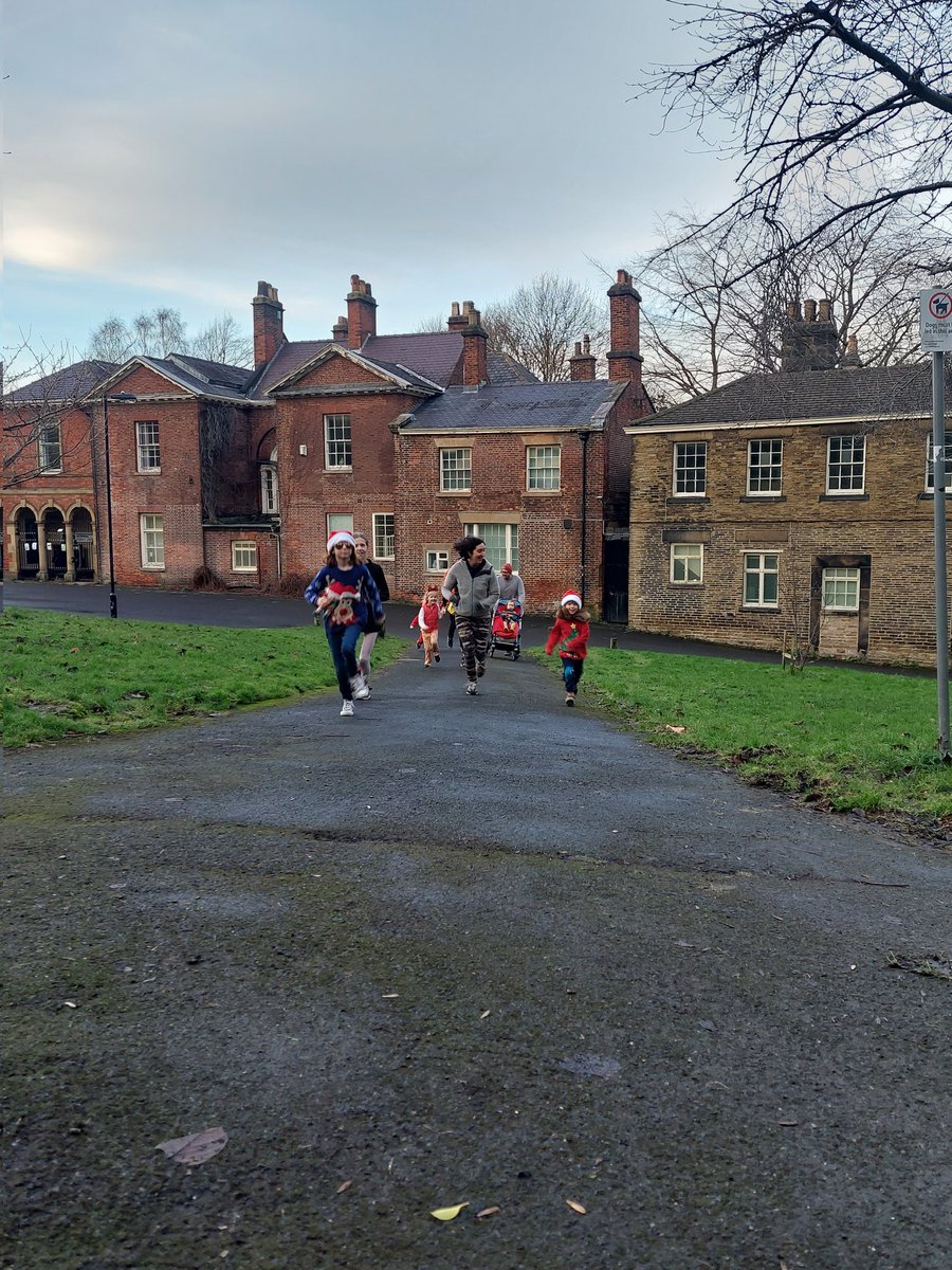 FriendsofMBS's tweet photo. Some fantastic little Santas ran a lap of Meersbrook Park this afternoon to raise money for the playground fund. That's a long way on little legs! Well done everyone!
Aviva is matching donations in our Crowdfunder up until Christmas Eve!
https://t.co/ALAiGbTRzB https://t.co/tBj5HgMkFq