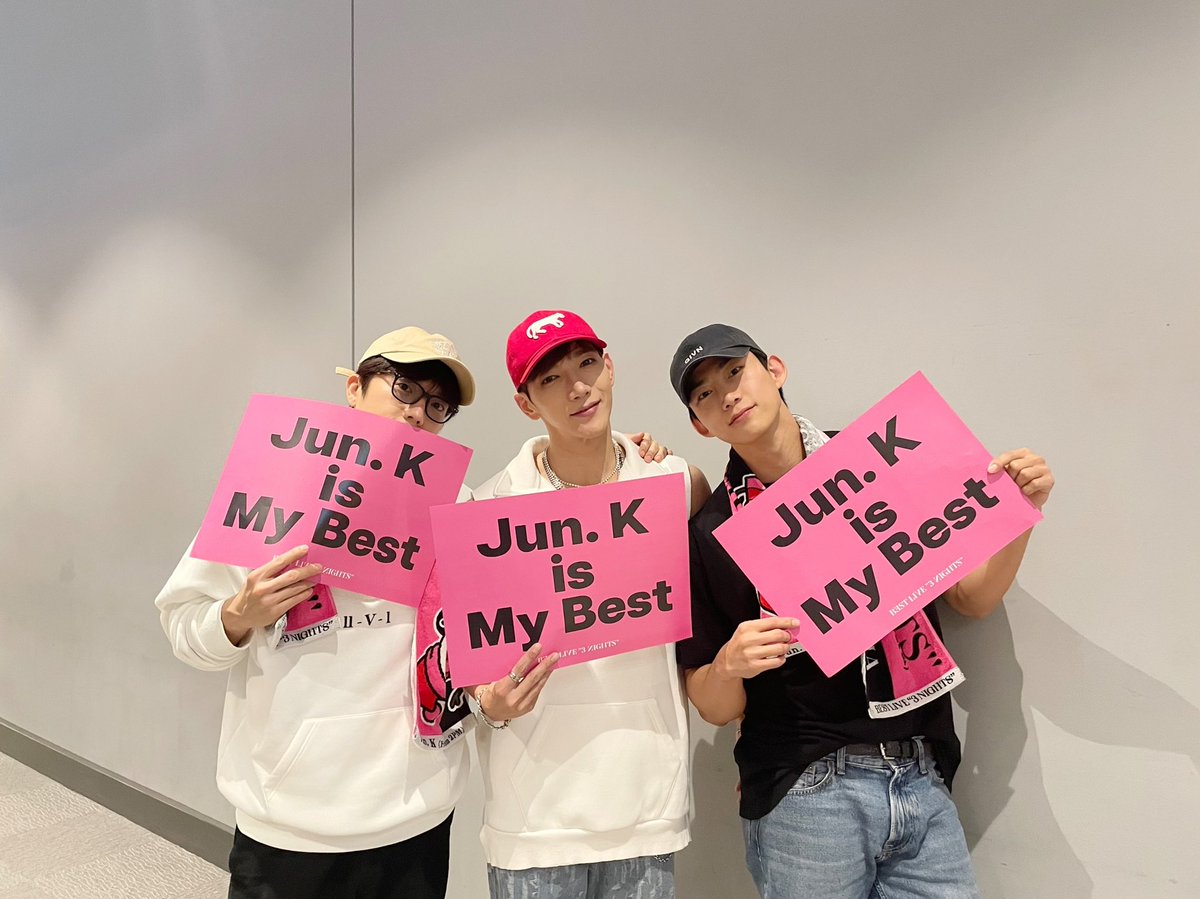 follow_2PMJP's tweet image. Jun. K (From 2PM) BEST LIVE “3 NIGHTS”

横浜の夜にお越しいただきありがとうございました🐼🩷
皆さんと素敵な思い出に残る時間を過ごせて幸せでした！

来年の2月にまたお会いしましょう☺💕

#2PM
#ジュンケイ #Jun_K
#Jun_K_BESTLIVE_CommandC_NIGHT