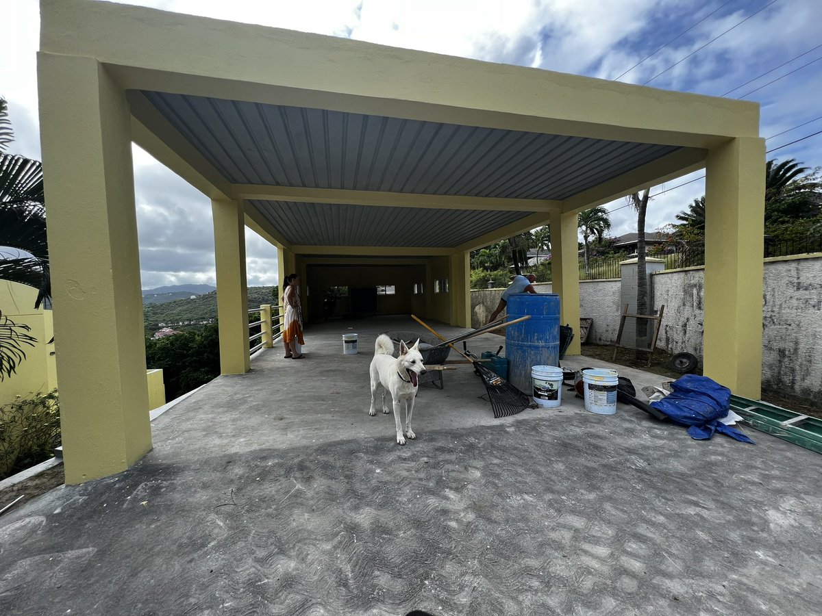 Gosh I’m so thankful for my boys! They’re going to be SO helpful when they’re as big as their daddy!!! Better start teaching them a trade early 👏😍 💪 the builders are FINALLY finished after nearly a YEAR of building on our property! #boys #boymom #blessed #travel