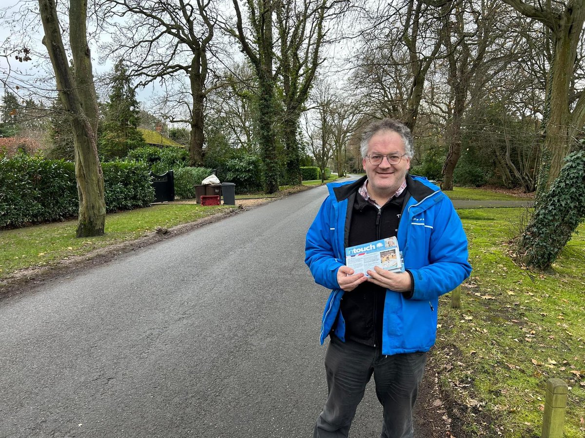 BOCACampaign's tweet photo. Today our team was out delivering our latest InTouch newsletter from County Cllr @LesleyWagland and your Conservative team to Fryerning residents, led by Cllr @thomasbridge.  Lots of great engagement with local residents. Thank you. 👏 #Fryerning #Essex #Community #Conservatives https://t.co/cg9oUIxXF7