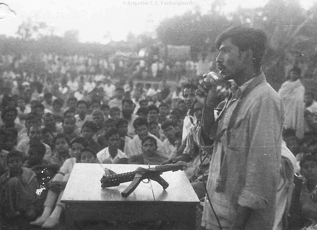 SabariA02753297's tweet photo. 1971, when Pakistan realised breakup can have both emotional and geographical consequences.
#IndoPakWar1971 #1971war #SamBahadur #RapistPakArmy #GenocideByPak #VijayDiwas #52YearsofSurrender https://t.co/R9qaWxoR0B