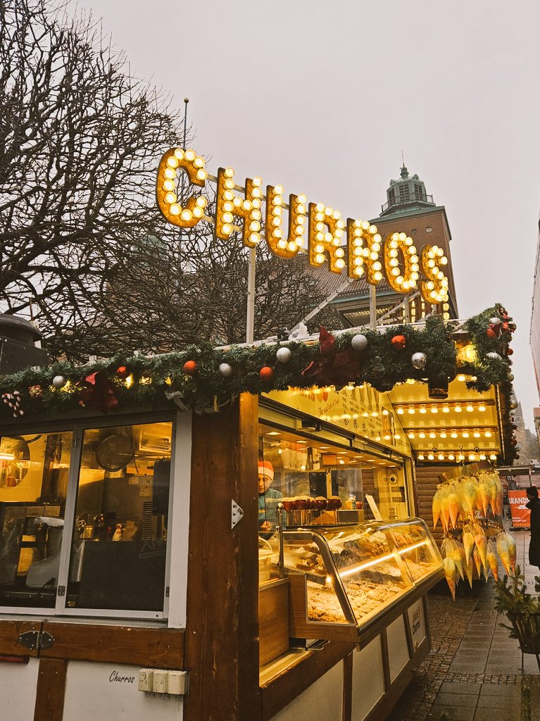SSassy96's tweet photo. #сандревака Сабота 🎄🤍 https://t.co/EcYrpBwkg4