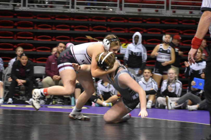 NEBwrestle's tweet photo. Big win for Norfolk over Garden City KS! They’re in great shape to win their pool 🔥 https://t.co/eYMpjrpaht