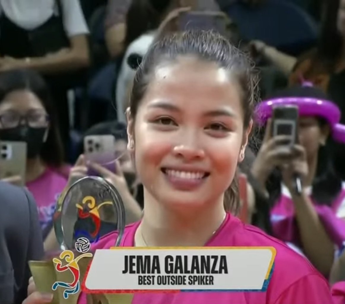 Spot the difference: Jema Galanza's 2x Best Outside Spiker Award this 2023 🫡 March 2023 December 2023