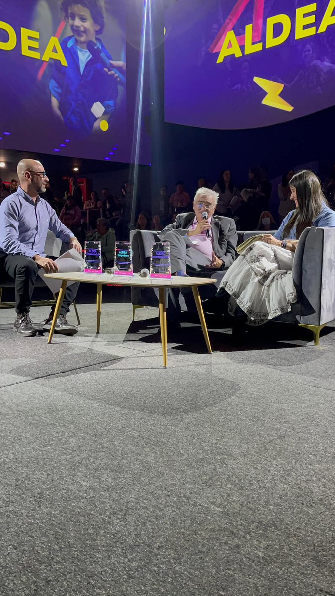 InnpulsaCol's tweet photo. Así fue el cierre de ALDEA Bogotá Cultural y Creativa, y ALDEA Empodera, Durante el encuentro se reconoció el compromiso y desarrollo de algunos de los emprendimientos beneficiados más destacados, en las categorías Aldea internacional, ALDEA empodera y ALDEA exponencial.👏🏻🇨🇴 https://t.co/DPc7qoNs5K