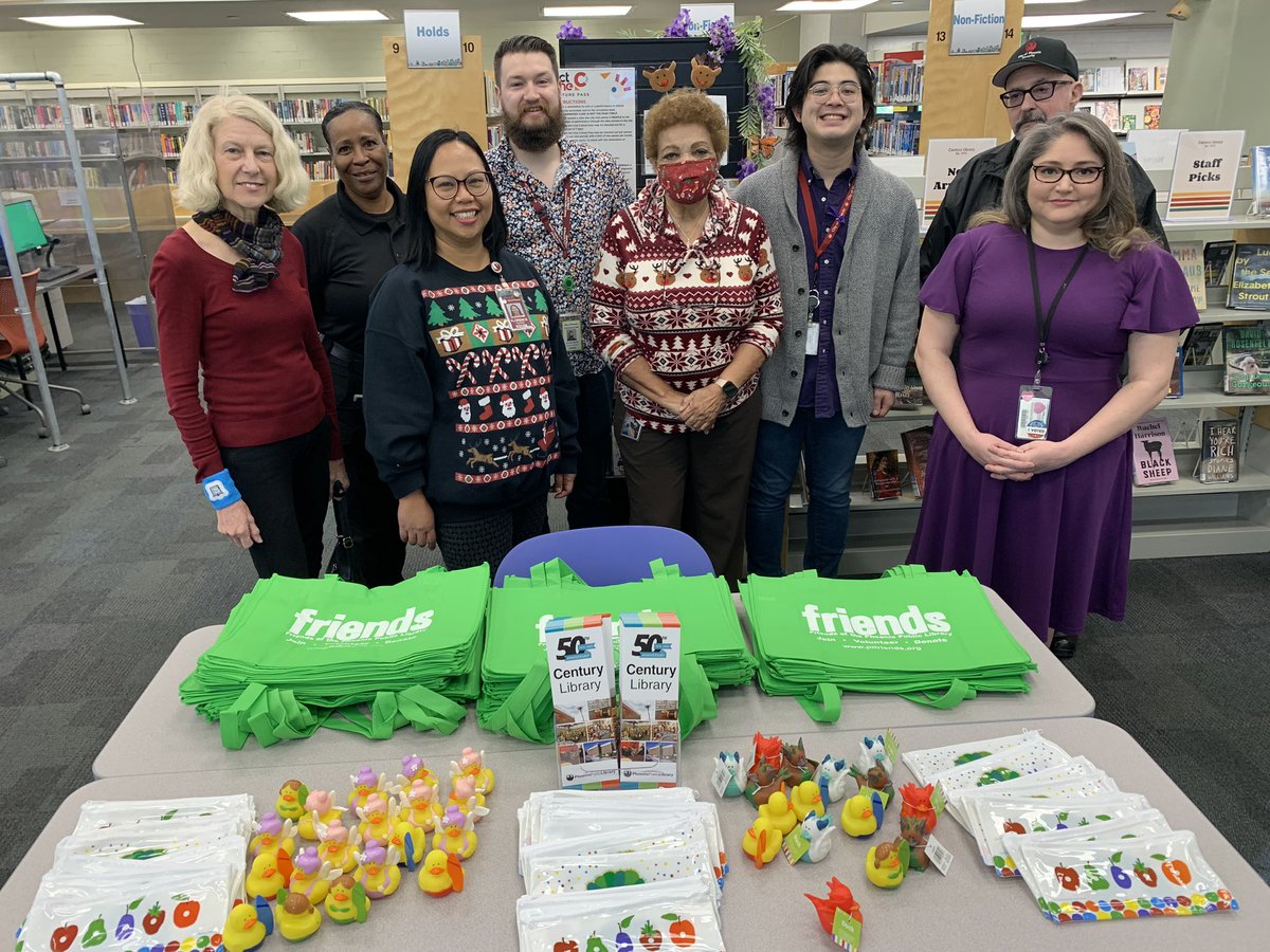 PhxLibrary's tweet image. Come and celebrate Century Library’s Half Century with NOW until 2 p.m. TODAY! 🎉 Enjoy fun activities for all. Bring the family! bit.ly/3GGLoQT #CenturyLibrary #PhoenixPublicLibrary #Phoenix #PHX