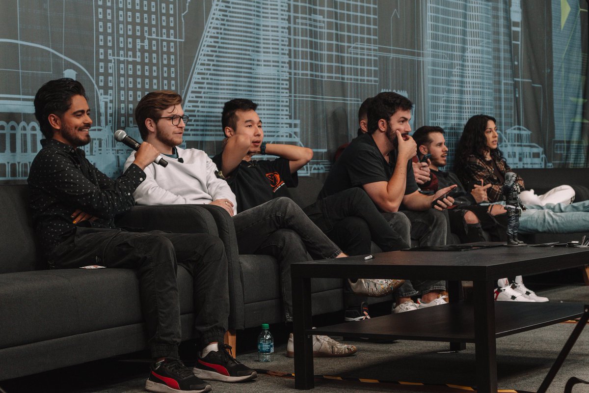 TheSpawnGG's tweet image. We just had @GilmaniaLive on today's broadcast to watch the first games!

#CODMCHAMPS23 #SnapdragonProSeries #TheSpawn  #AMPd #Ad