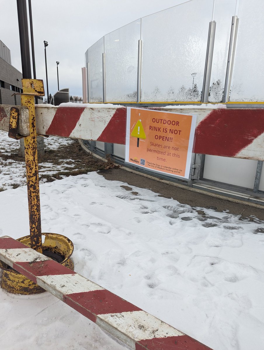 CityofWeyburn's tweet photo. Due to warmer weather, #SparkCentre ODR ice-making process is delayed.

City staff are diligently working to prepare it for use, but the public is kindly asked to refrain from going on the surface until we officially announce it's ready for users. 

1/2 https://t.co/Tn6RwNXWOt