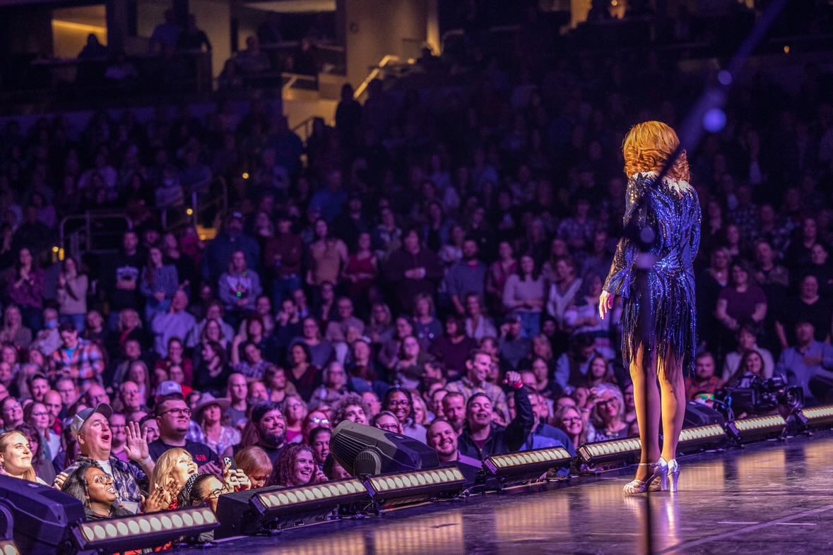 Fancyreba1's tweet photo. I was there from Georgia with friends from Alabama & Oklahoma. Three generations of women who love the Queen! Several others from the Reba-Verse were there too. One of the best concerts ever !!! ❤️❤️❤️ #RebaInConcert https://t.co/wTU7JykuBl