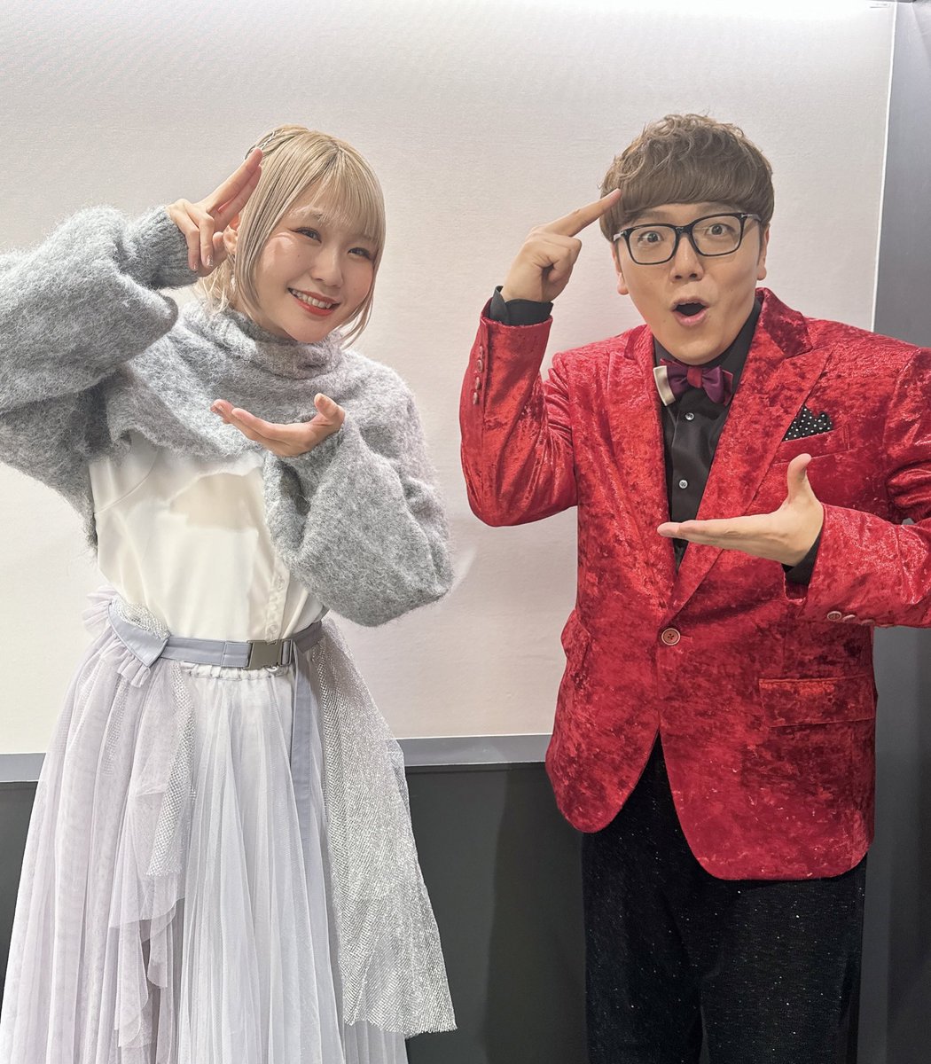 harami_piano's tweet photo. HIKAKINさんに会えた！！！！！！！✨✨✨✨✨✨✨✨✨

ぴあアリーナ現地で応援米さんありがとう。
世界一受けたい授業見た米さんありがとう。
魂米さんもリモート応援ありがとう。

全お米さんに今日も感謝ぬ〜〜💓
アリーナで弾くの気持ちよかったゼィ😎

#xmascountdownparty
#世界一受けたい授業 https://t.co/ROYbjnrBlO
