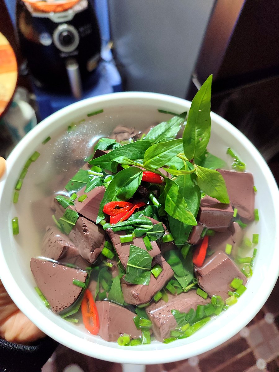 CÂU TRUYỆN BÁT CANH TIẾT: Nhân 1 buổi sáng báo hiệu 1 ngày thời tiết khá oi ả trong đầu e đã lói lên món canh tiết thanh mát hứng khởi mua về ôi zời đến nhà cái gió mùa ùa về 17° tê tái con tim luôn 🤣🤣🤣 này thì thanh mát😁 cuối tuần chéo mạnh nào các bác🥰🥰