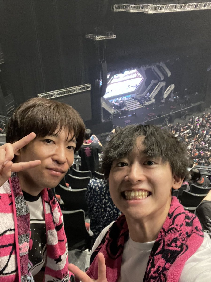 agbeckbump's tweet photo. 有明ガーデンシアターの
ライブ最高だった😃
今日もめっちゃ叫んだわ。

抑えるべきフレーズ
てやんでぇ笑
あー楽しかった😆
#LiSA #LANDARツアー
#てやんでぇ！
#LiSAちゃん https://t.co/hWbQi5r469