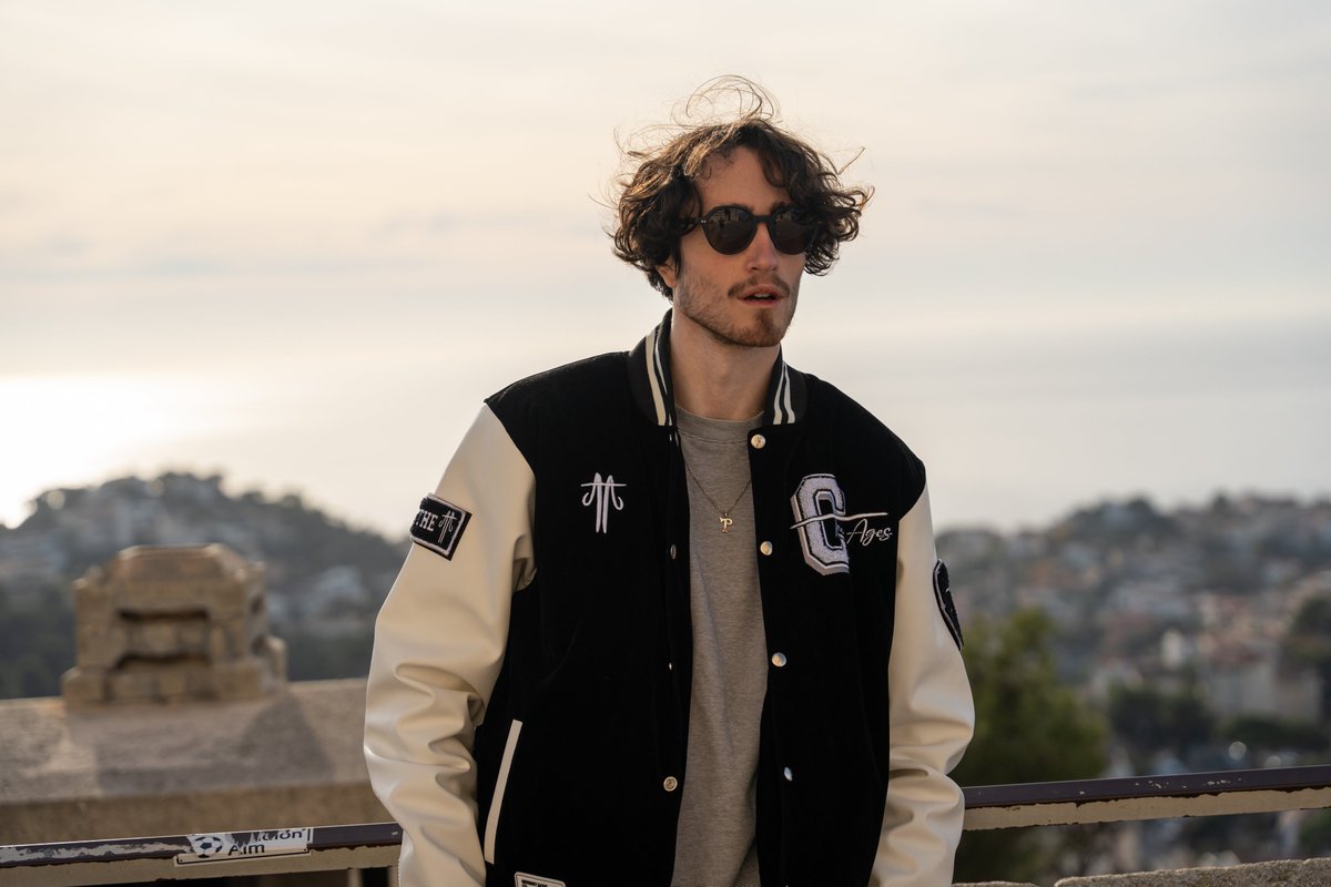LeChouux's tweet photo. Dispo pour être modèle dans la prochaine collection @CrossTheAges 😎 @chlagousami 👀

Mp si besoin 🐦‍⬛

Photos by @pacolepey 👑 https://t.co/n3kTZtRksF