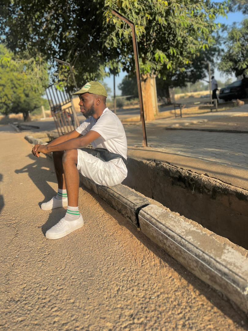 engr_zyn's tweet photo. No other discipline has its portals so wide open to the general public as history #NYSC  dump 🙌 https://t.co/sg0g0Tiy3s
