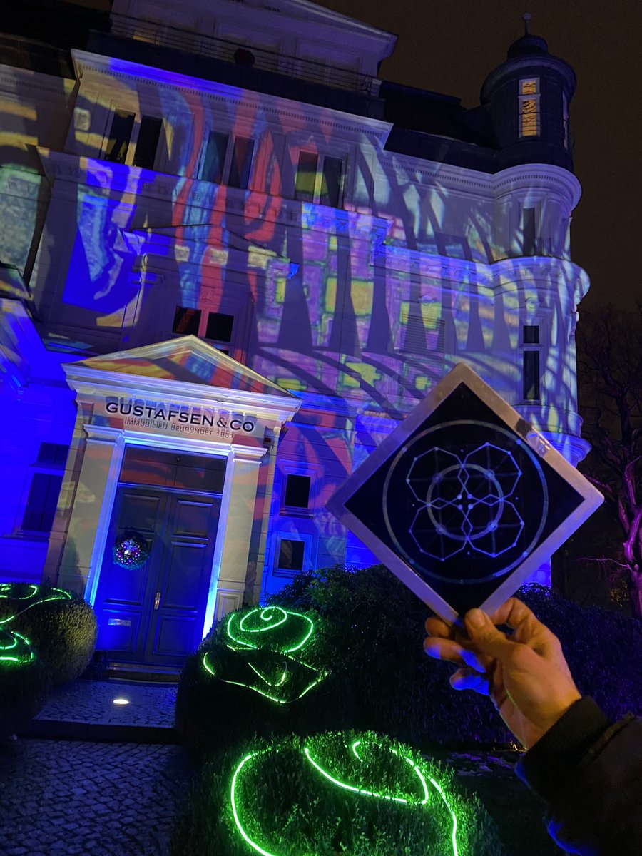 GANSolo8's tweet photo. 🤖AI meets NFT meets Dia Projection.✨🍄 with Schwammerl Club Safety Third- Danger is funny ⚠️😀 
Tonight is the night. https://t.co/MvirZOJLh9