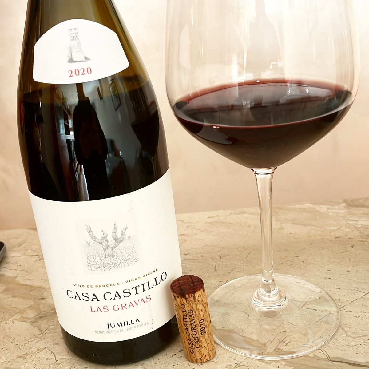 #porfinsábado para beber el #vino Casa Castillo Las Gravas 2020 #wine #winelovers