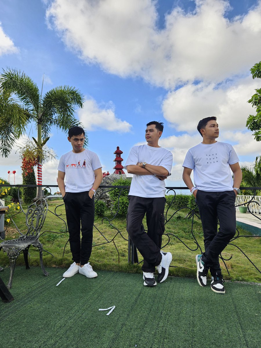 callme_jam95's tweet photo. Mga Tito mong laagan 🖤🤍. #AmayaView https://t.co/2VZYMAUklJ