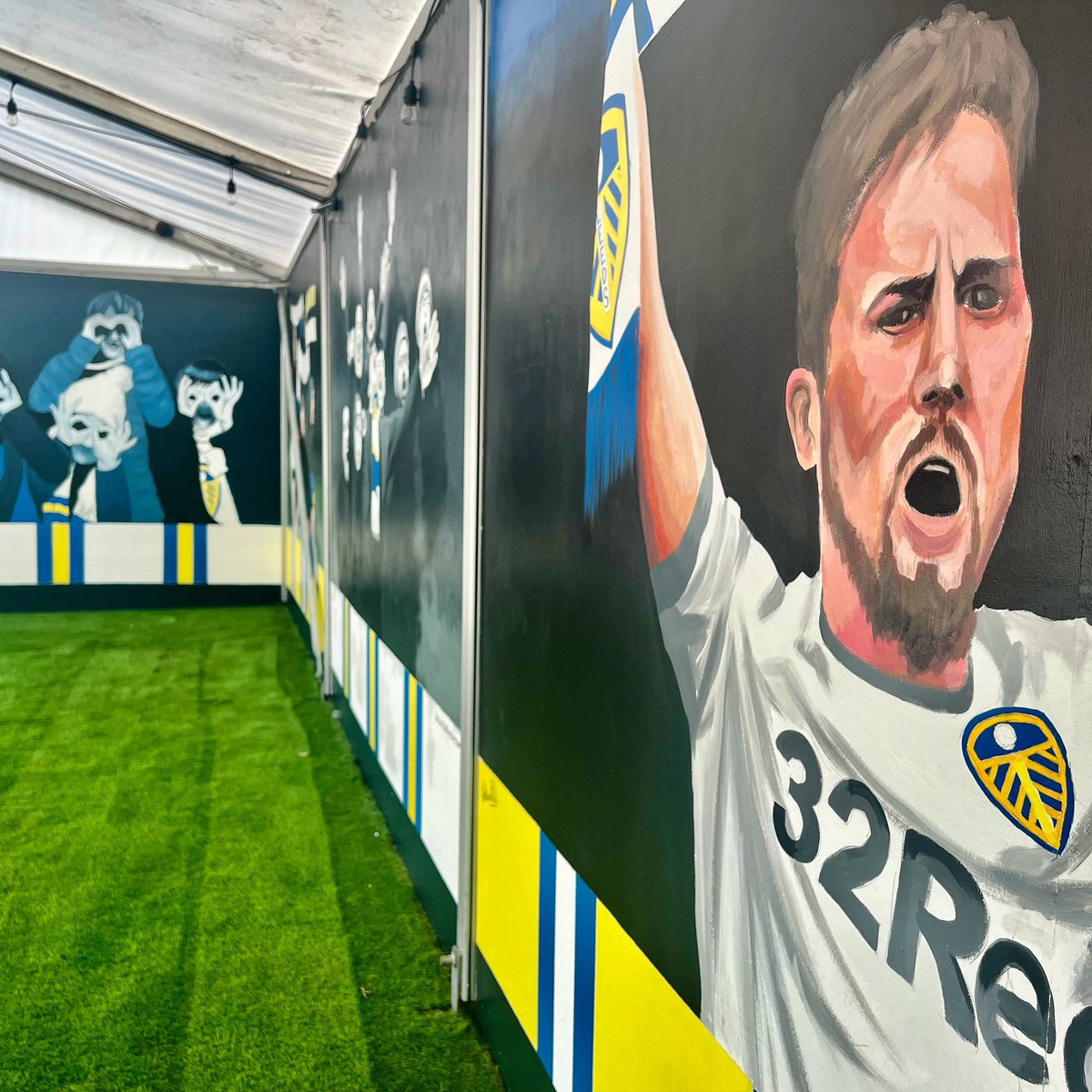 The marquee is looking great for match days 🤩 

KO at 3pm, come join us for us pre match pints 🍻⚽️