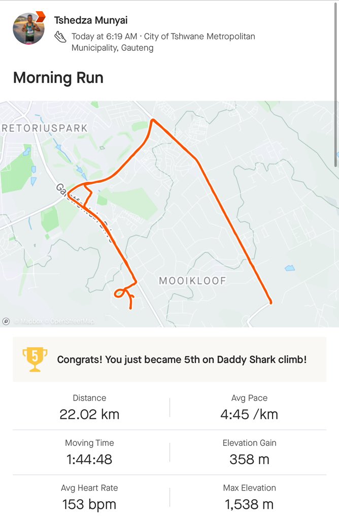 cheza_prop's tweet photo. Earlier this morning I decided run on this other route, I saw a mountain, it’s called #DaddySharkClimb not easy one. I am tempted to go do my hills reps there. Otherwise let’s keep on #Decembering #Trapnlos #TrapnLosTraining #Pretoria #Decembertraining #Training #fitnees https://t.co/4eLg1jOhIP