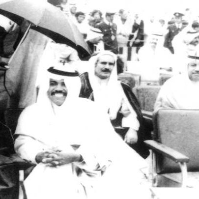 اللهم إن #نواف_الأحمد_الصباح في ذمتك، وحبل جوارك، فقه فتنة القبر وعذاب النار،
اللهمّ أبدله داراً خيراً من داره، وأهلاً خيراً من أهله، وأدخله الجنّة.