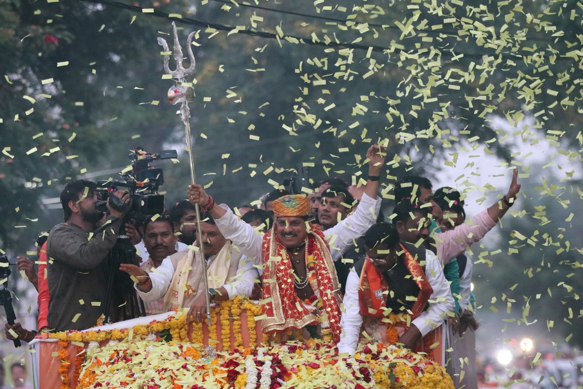 मध्यप्रदेश के मुख्यमंत्री के रूप में चुने जाने वाले महाकाल भक्त <a href="/DrMohanYadav51/">Dr Mohan Yadav</a>जी को हार्दिक बधाई एवं अनंत शुभकामनाएं। #महाकाल_के_मोहन