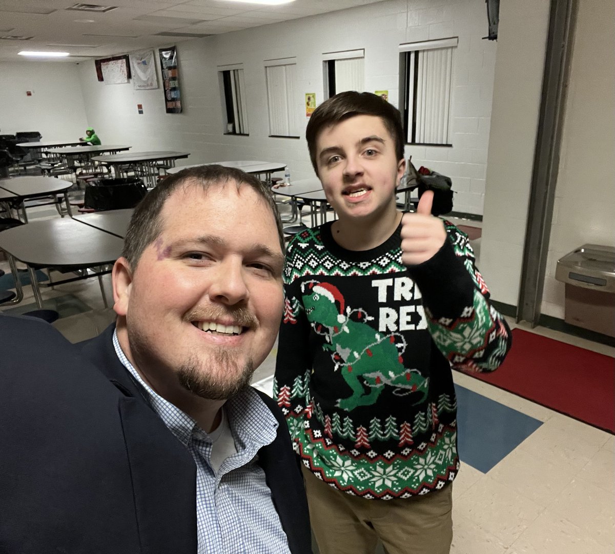 PrincipalLoring's tweet photo. Last night was our annual middle school winter dance. Students really enjoyed themselves and I was even able to snag a selfie with my buddy Blaze!
#JMPride https://t.co/saAjghVaCB