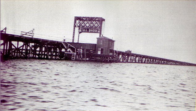 It is OLD PHOTO SATURDAY.... today's photo shows the old wooden bridge going from Toms River to Seaside Heights. It was built in 1915 (the photo is from that time) and stood until the early 50s. By all accounts it was a scary experience going across it.  #oldphoto #tomsriver