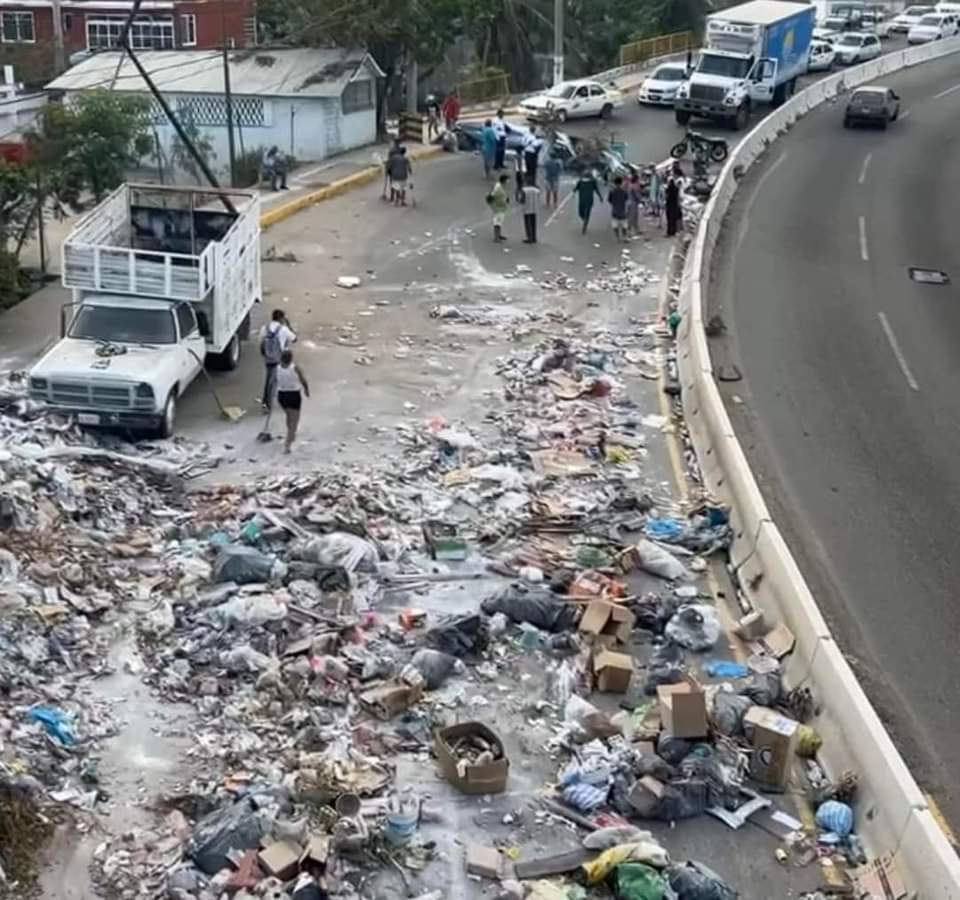 VarptiniRamirez's tweet photo. send photos of waste, get rewards #CleanApp https://t.co/wL8ziw7nH0