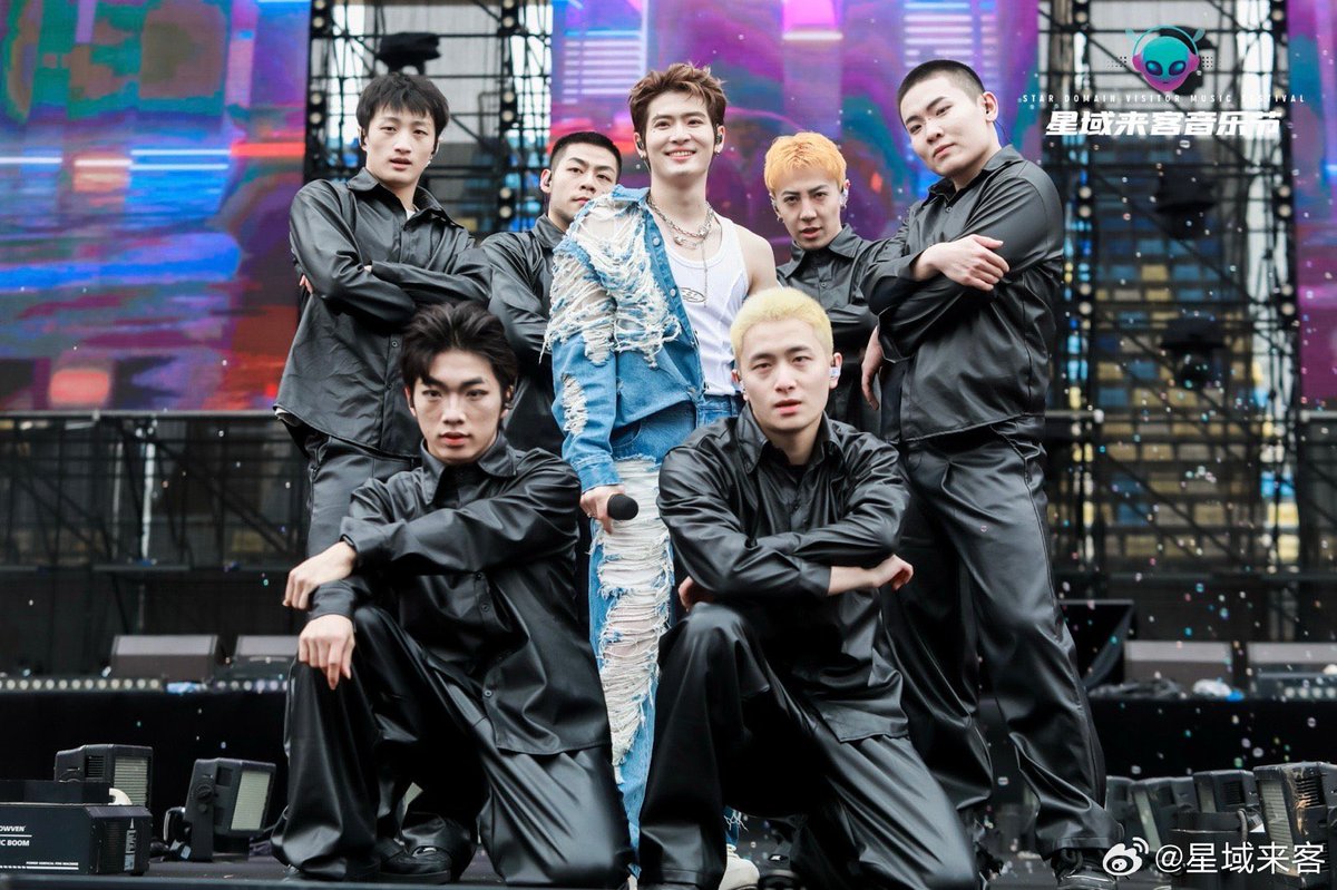 sasmallworld's tweet photo. 20231216 星域来客音乐节 Update: #Rikimaru #力丸 x Star Domain Music Festival 

🔗 https://t.co/H6R6ZcG5O2

#RikimaruChikada #近田力丸 https://t.co/kyE5opUu7P