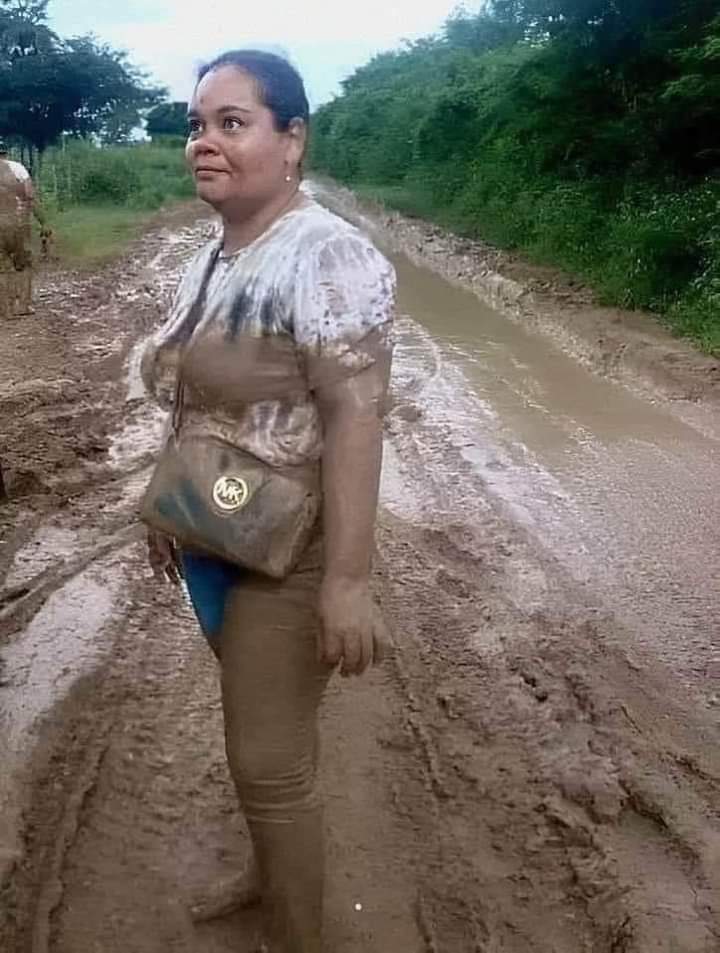 <a href="/DannyADeLeonG23/">🪡🇩🇴🇩🇴DannyFuetas0🪡🇩🇴🇩🇴💯</a> Carretera de Bayaguana le han puesto peor, pero despilfarran el dinero en #publicidad, alquileres sobrevalorados etc, eso es robo disfrazado de legalidad, no hay #Gerencia sino dando recursos del pueblo a un grupo. 👇👇👇