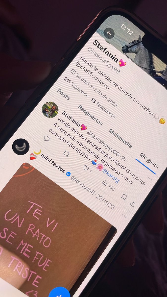 Abejez01's tweet photo. @laaastefyyy00 ESTAFANDO ENTRADAS DE KAROL G Y HACIÉNDOSE PASAR POR OTRA PERSONA CON IDENTIDAD QUE NO ES SUYA!!! CUIDADO!! ESTAFADORA !! 
BORRA Y SUBE EL POST Y SE CAMBIA DE NOMBRE!! https://t.co/E3NX4Tc0iE