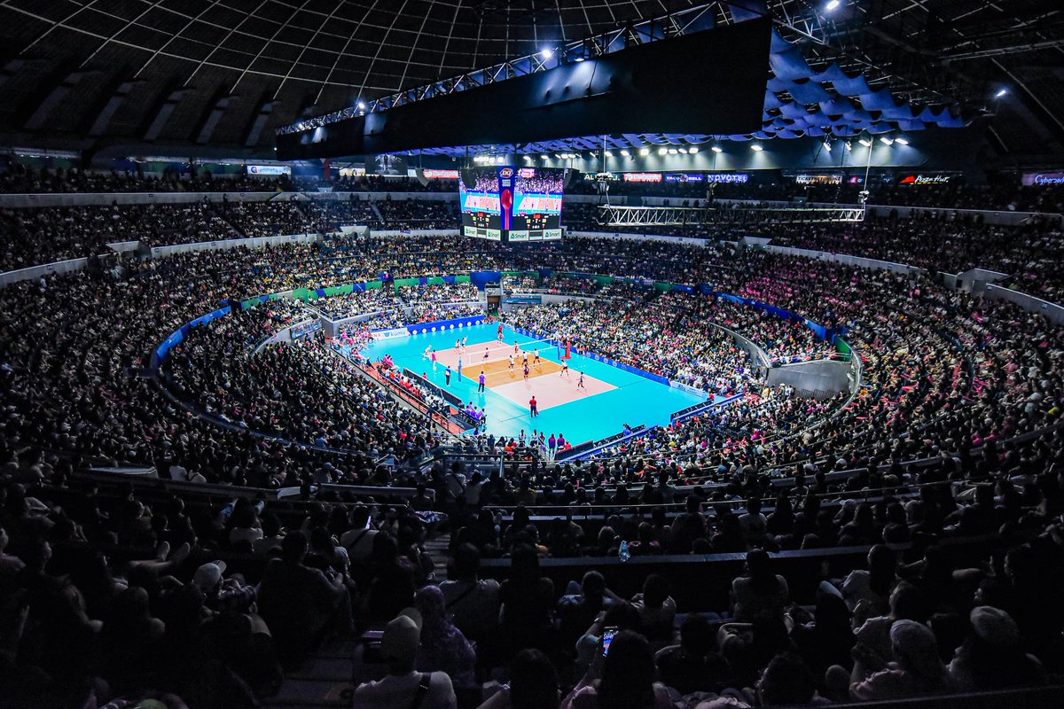 NEW 🇵🇭 🏐 ATTENDANCE RECORD!

U̵A̵A̵P̵ ̵S̵e̵a̵s̵o̵n̵ ̵7̵6̵ ̵W̵o̵m̵e̵n̵'s̵ ̵V̵o̵l̵l̵e̵y̵b̵a̵l̵l̵ ̵F̵i̵n̵a̵l̵s̵ ̵G̵a̵m̵e̵ ̵3̵:̵ ̵2̵2̵,̵8̵4̵8̵ ̵(̵A̵p̵r̵i̵l̵ ̵3̵0̵,̵ ̵2̵0̵1̵6̵)̵

PVL 2nd All-Filipino Conference Finals Game 2: 24,459 (December 16, 2023)

#ReadMore 👉