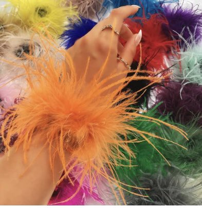 ILo19_9's tweet photo. Quando si fa beneficienza con secondi fini si parla di “carità pelosa”…nel caso della CF occorre introdurre la variante chic #caritadipeluche #chiaraferragni #baloccoaffaire https://t.co/HA7fbfpEul