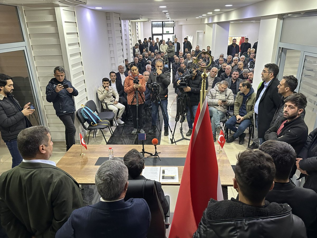 İl ve İlçe teşkilatlarımla ve 12.750 üyemle birlikte 2018 yılından beri onurla mücadele verdiğimiz İyi Parti Yerel Yönetimler 8.Bölge Koordinatörlüğünden, Diyarbakır İl Başkanlığından ve İYİ Parti’den istifa ediyoruz.