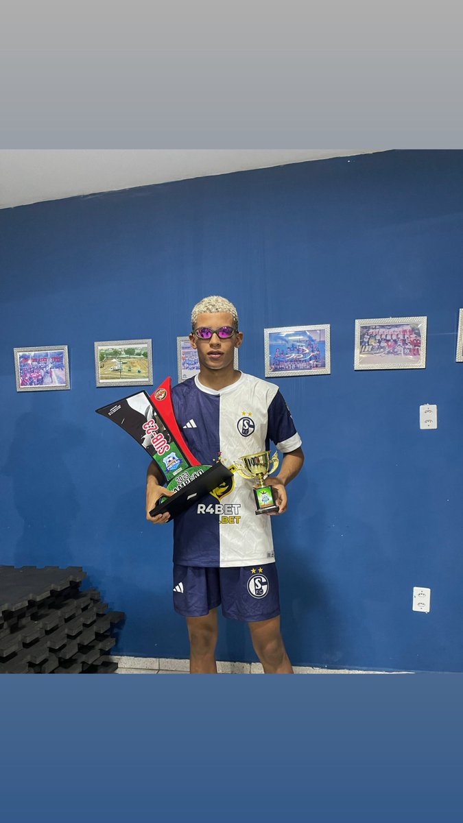 xaropin12_'s tweet photo. Há milhares,mais eu sou eu 🤍💙🏆 https://t.co/uFuxMCa5dn