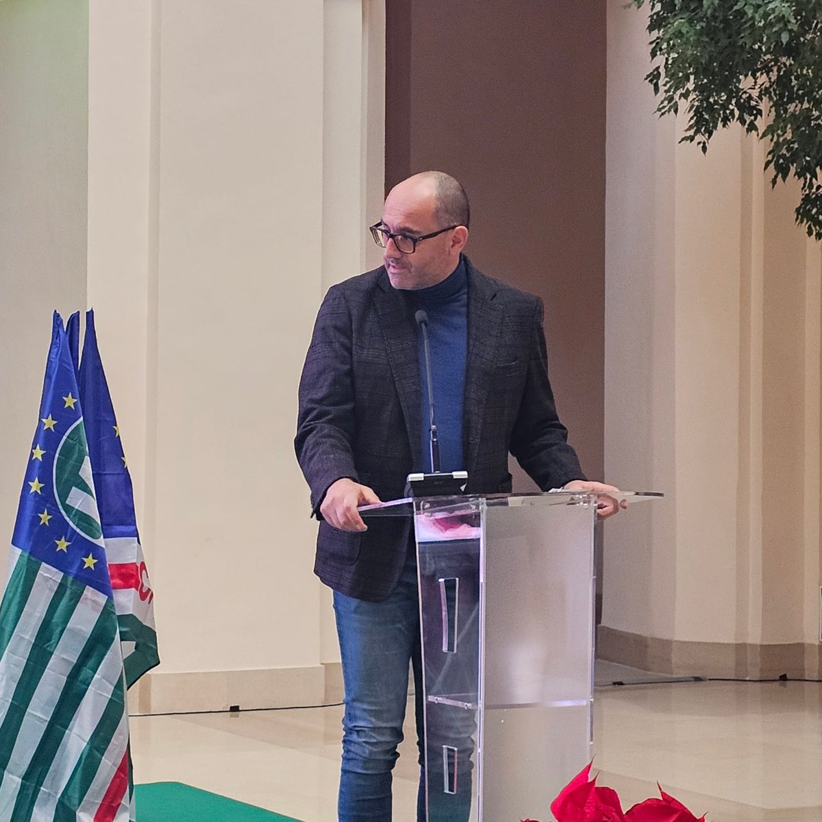 fai_cisl's tweet photo. #Intercultura: il Segretario Confederale @CislNazionale Andrea @Cuccello conclude a Bari i lavori del seminario #FaiCisl sul #lavoro degli #immigrati nel settore #agroalimentare, organizzato per celebrare la #GiornatadelMigrante. https://t.co/pAXbNLsXNr