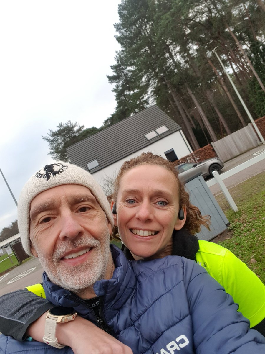 Runningfriends5's tweet photo. Met een deel van de runningfriends in Zandhoven gelopen voor de warmste week. Mooi parcours en super geamuseerd. #vedettesport #Smartsport #runningfriends #bvrc #zandhoven 🏃♂️🏃♂️👍👍💜 @loopmaatjes @leukeloopjes @GEMZandhoven https://t.co/uLZrAwKzAR