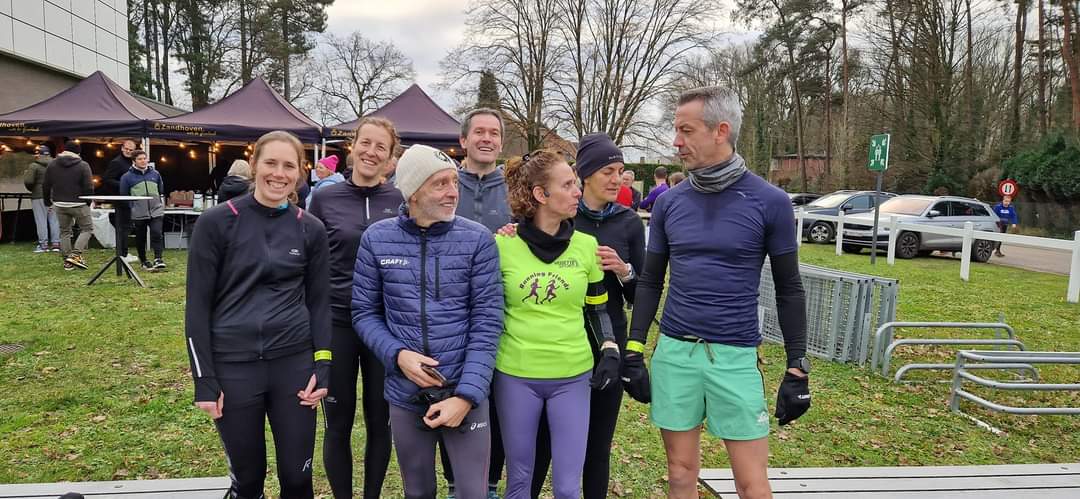 Runningfriends5's tweet photo. Met een deel van de runningfriends in Zandhoven gelopen voor de warmste week. Mooi parcours en super geamuseerd. #vedettesport #Smartsport #runningfriends #bvrc #zandhoven 🏃♂️🏃♂️👍👍💜 @loopmaatjes @leukeloopjes @GEMZandhoven https://t.co/uLZrAwKzAR