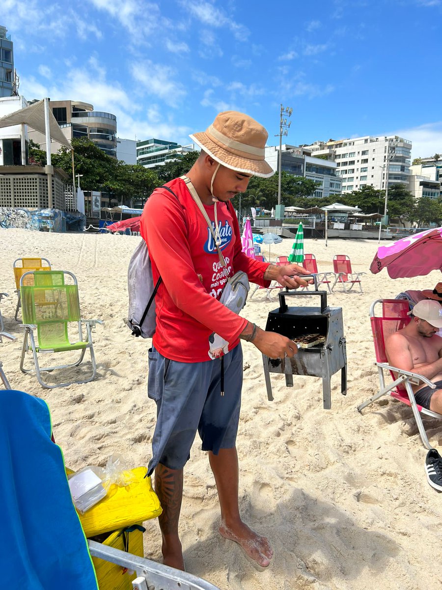 GBroque_'s tweet photo. Coração bom nunca é prejuízo, Deus tá vendo a nossa correria 🍀🌊🏖🚀💸😁 https://t.co/b2M8cIb6hc