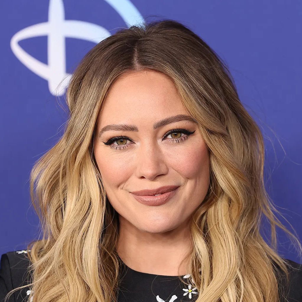 PopCrave's tweet photo. Hilary Duff shares sonogram of new baby: 

“Little stinker with the cute nose” https://t.co/457SuAuhqb