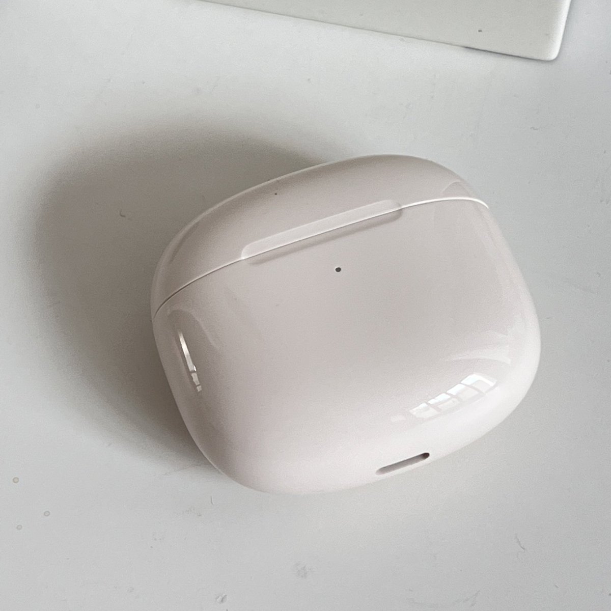 itfeelstory's tweet image. หูฟังที่คุ้มราคาที่สุดที่ซื้อในปีนี้ เสียงชัดละเอียด เบสดีมากก คนชอบฟังเพลงแบบเราคือแฮปปี้อะ มีระบบตัดเสียงรบกวน เหมาะกับคนขี้รำคาญ ไมค์ก็ดี คุยไลน์ใดๆ คือเสียงดีเลย คุ้มค่ามาก แบตอึด ป้ายยาเลยของ edifier ‘รีทวิตนี้มีแจก 1 รางวัล’ 🤍