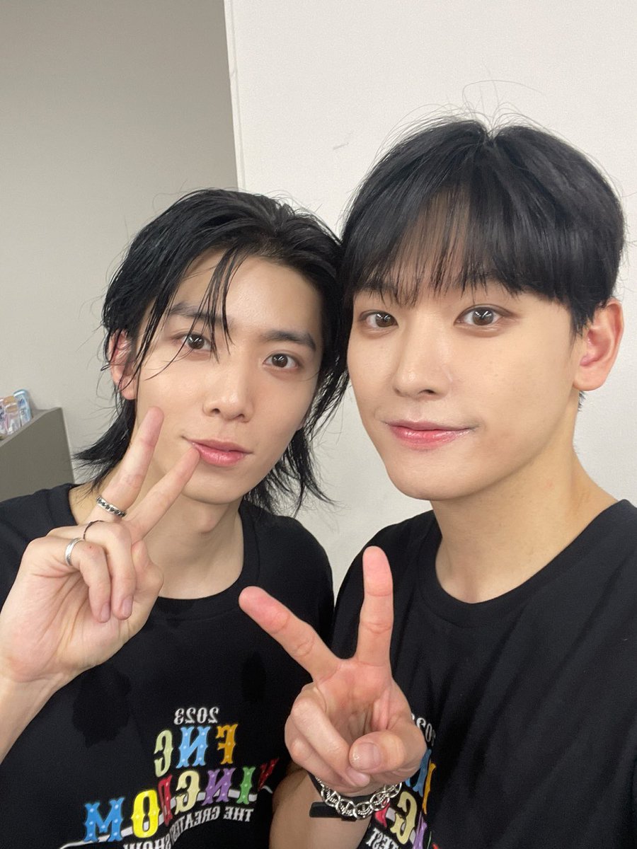 SF9official's tweet photo. 균이와나… 나와균이? 리턴즈❤️
#SF9 #INSEONG #HWIYOUNG #균이와나 https://t.co/gP9EoBjriU