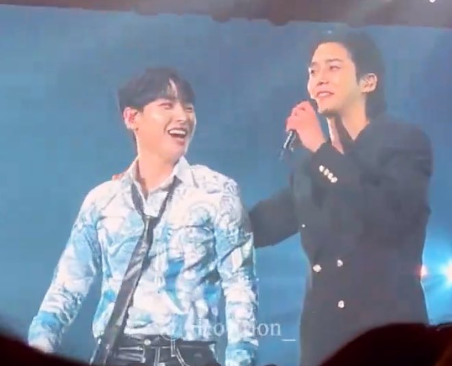 pari_sep904's tweet photo. I'M CRYING😭😭😭😭
#SF9 #ZuWoon #RoSeong #Rotae https://t.co/X7EOL2feb8