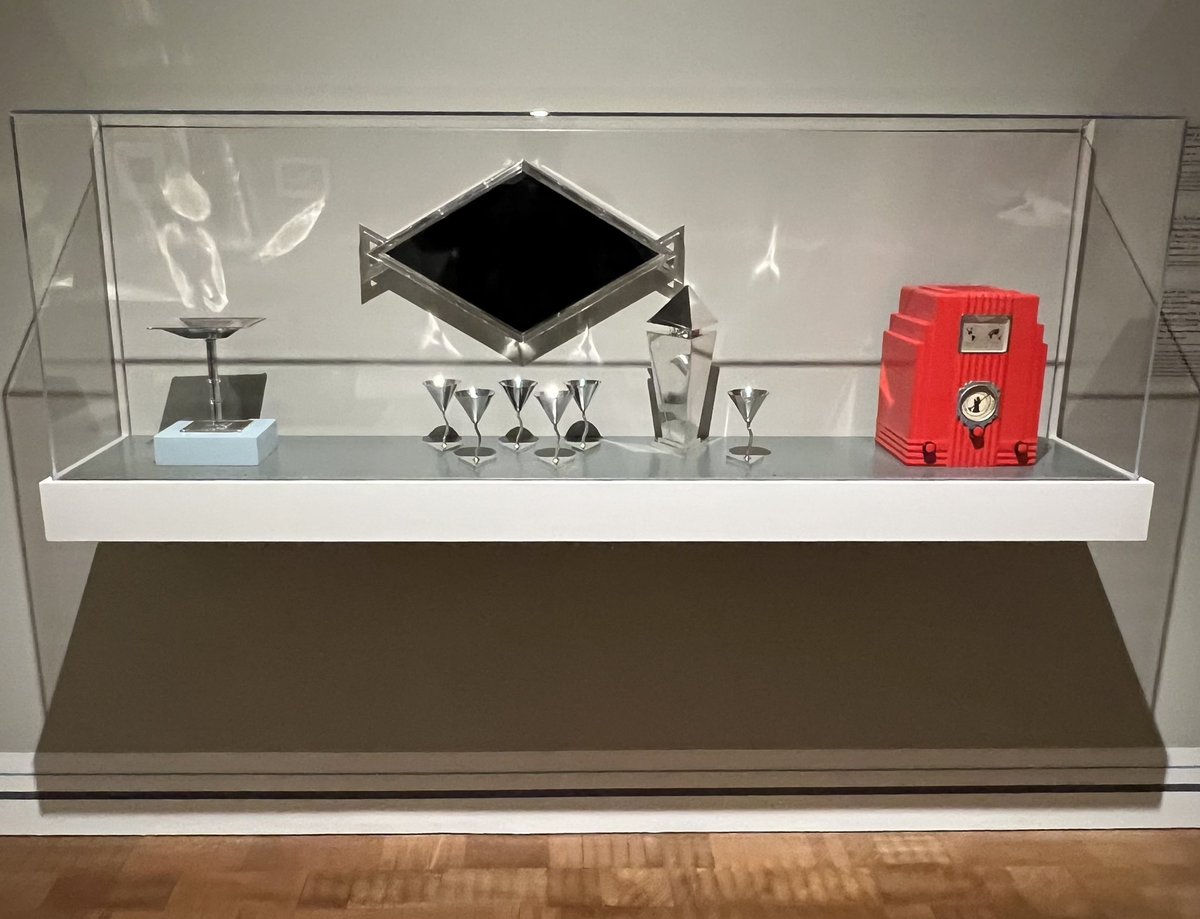 Moderneaire's tweet photo. “Beyond Heights Skyscrapers and the Human Experience” Exhibition at the Milwaukee Art Museum
December 8, 2023-June 16, 2024

https://t.co/zKDRlAnIrW https://t.co/NLwfpkNiGe