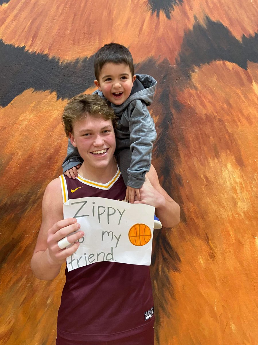 Coaching perk: your kids get built in role models. The kids decided what they wanted on the signs tonight. Good work <a href="/tigerbbask/">Stewartville Boys Basketball</a> and these multi-sport athletes!
